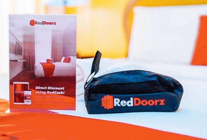 Reddoorz At Bel Air Soho Suites Μακάτι Εξωτερικό φωτογραφία