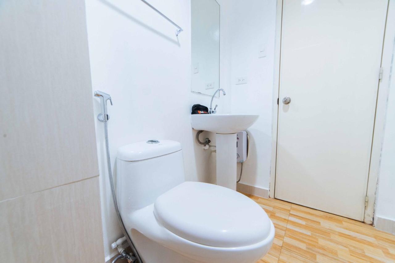 Reddoorz At Bel Air Soho Suites Μακάτι Εξωτερικό φωτογραφία